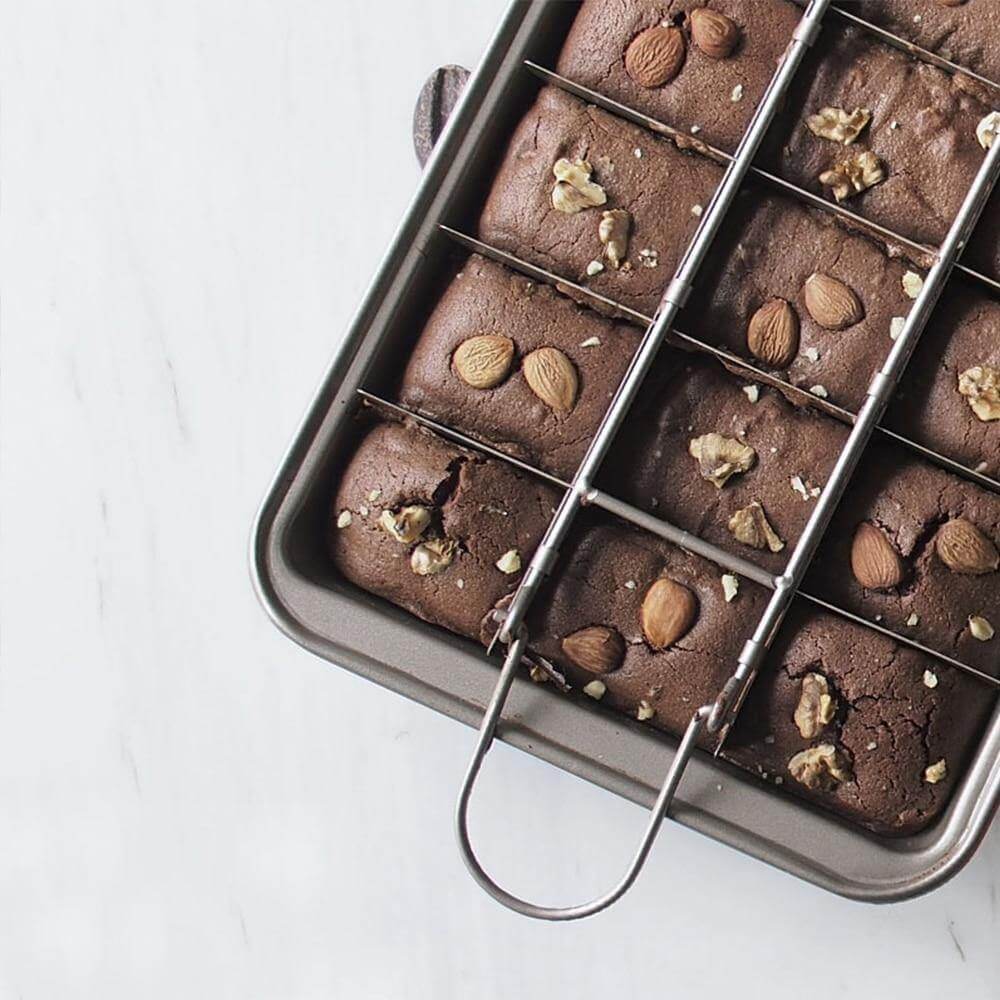 18 Cavity Non-Stick Baking Pan Carbon Steel | Square Cavity Design for Brownies, Cupcakes &amp; Bread | Easy Release, Oven Safe