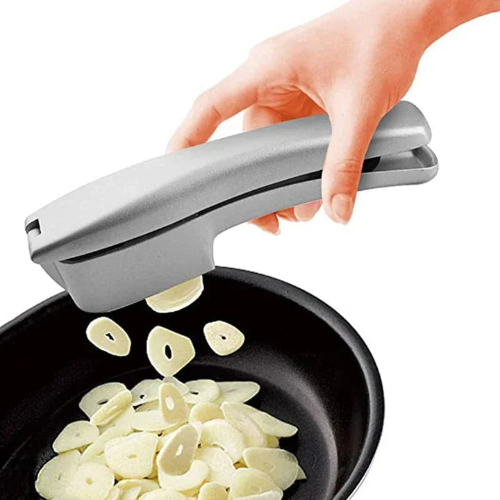 2-in-1 Garlic Press and Slicer – Aluminum Alloy Kitchen Tool for Garlic Preparation 0