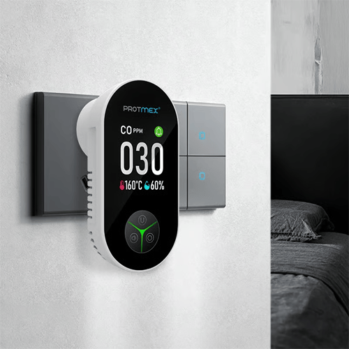Carbon Monoxide Alarm with Temperature &amp; Humidity Monitor | Combustible Gas Detection | Plug-In, No Batteries Needed 3