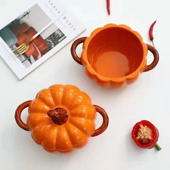 Ceramic Pumpkin Soup Bowl with Lid | Handled Tureen for Soup, Ramen &amp; Stew | Retains Heat for Cosy Autumn &amp; Halloween Meals