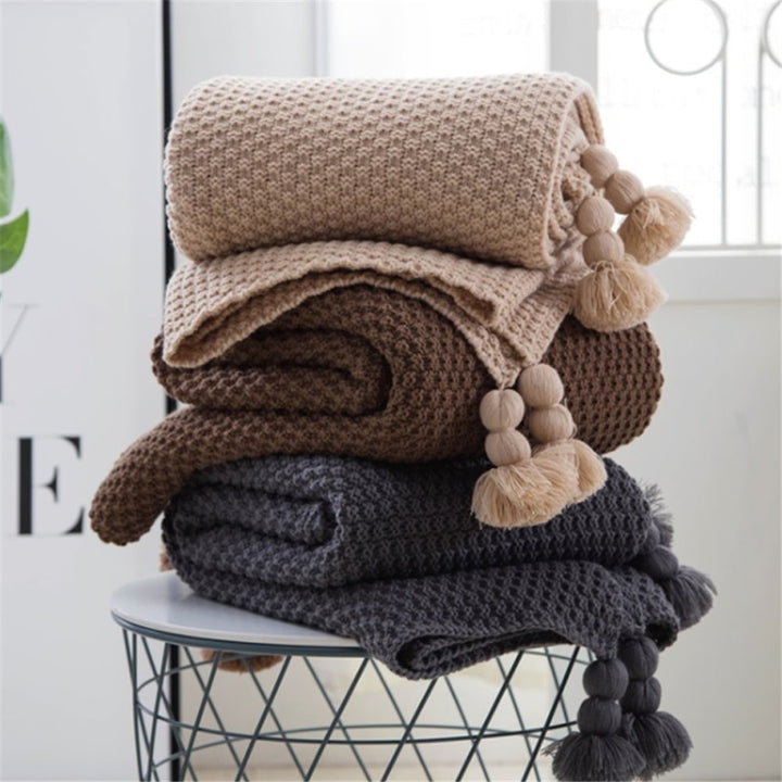 Chunky Knit Throw Blanket Acrylic Yarn | Waffle Weave with Pom-Pom Tassel Trim | Soft Cosy Throw for Sofa or Bed