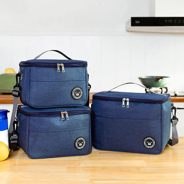 Cooler bag with carrying handle and shoulder strap 7
