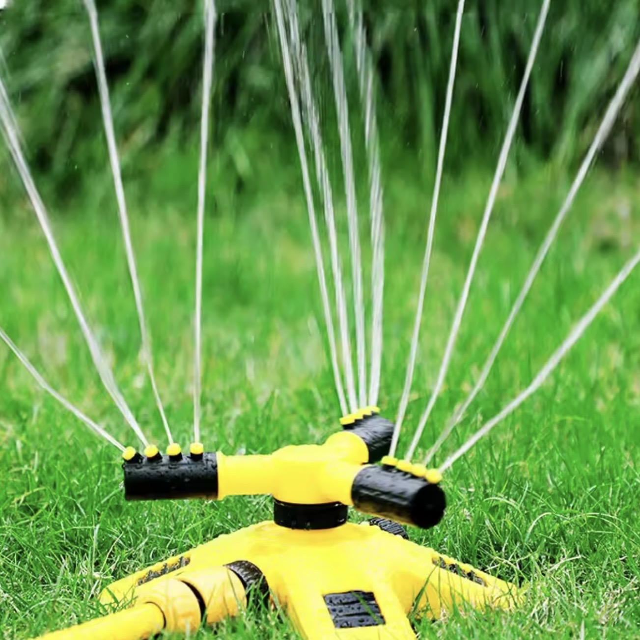 AquaFlow 360° Rotating Garden Sprinkler | 4 Adjustable Nozzles | Expandable | Hose Compatible