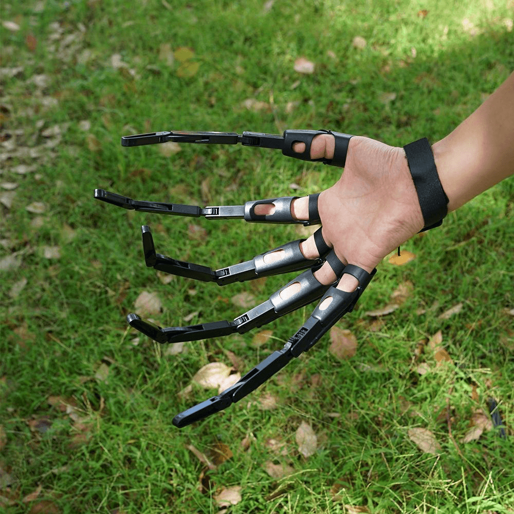 Halloween Articulated Finger Extensions | 3D Printed Scary Design | Velcro Fasten Universal Fit for Women's Costumes