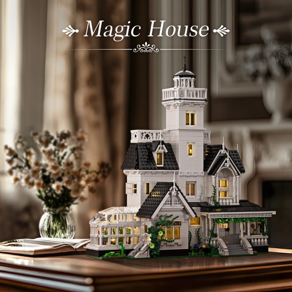 Haunted House Building Block Set | LED Lights, Gothic Victorian Design | Plastic Bricks, Reusable Halloween Décor