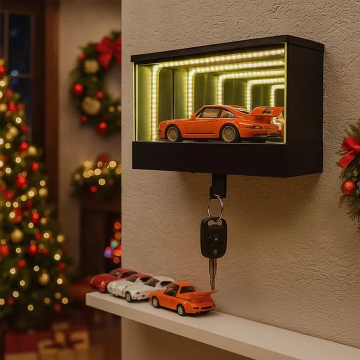 Key holder with infinity mirror and LED lighting 0