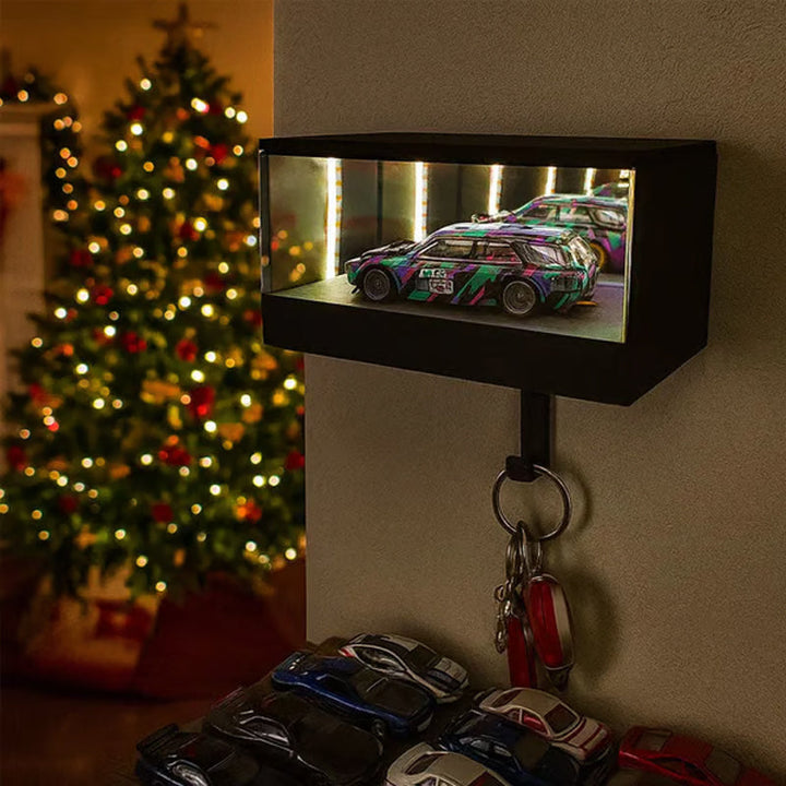 Key holder with infinity mirror and LED lighting 1