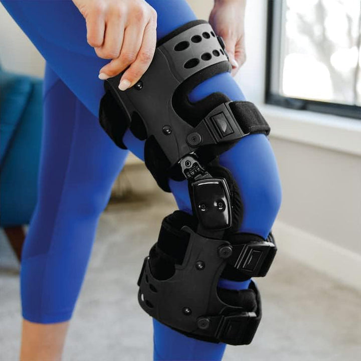 Knee Brace | Hinged Support With Adjustable Straps