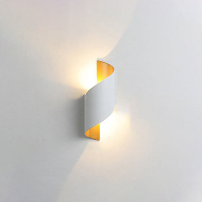 Modern Curl | LED Wall Light with Unique Twisted Design | Versatile Illumination for Home Decor 13