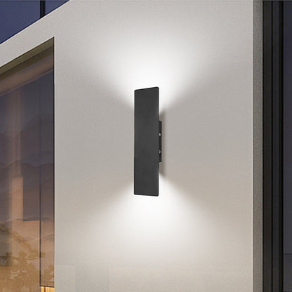 Modern Outdoor Wall Lantern | IP65 Waterproof LED Light with Energy Efficiency | Ideal for Gardens and Patios