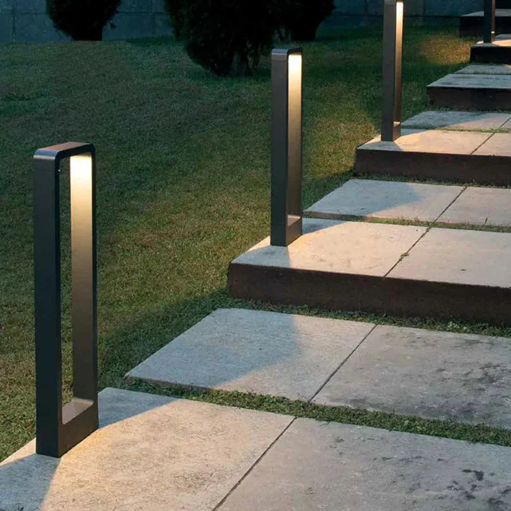 Motion Sensor Outdoor Light Wireless | 600 Lumens, IP65 Weather-Resistant | Cordless Installation, Up to 8 m Detection Range 4