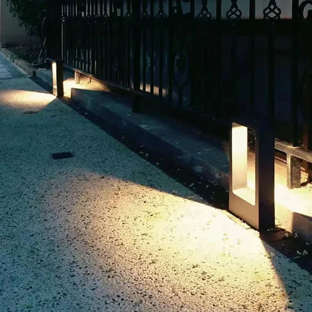 Motion Sensor Outdoor Light Wireless | 600 Lumens, IP65 Weather-Resistant | Cordless Installation, Up to 8 m Detection Range 5