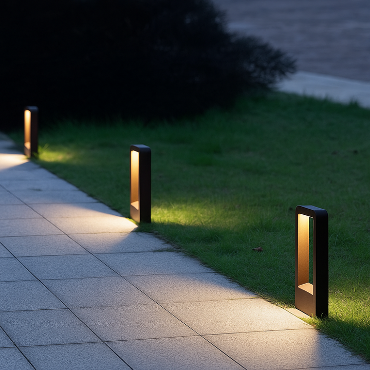 Motion Sensor Outdoor Light Wireless | 600 Lumens, IP65 Weather-Resistant | Cordless Installation, Up to 8 m Detection Range 1