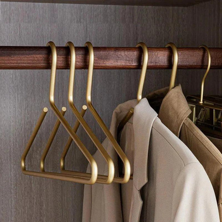 Non-Slip Clothes Hangers | 5-Piece Set, Rounded Shoulder Bar