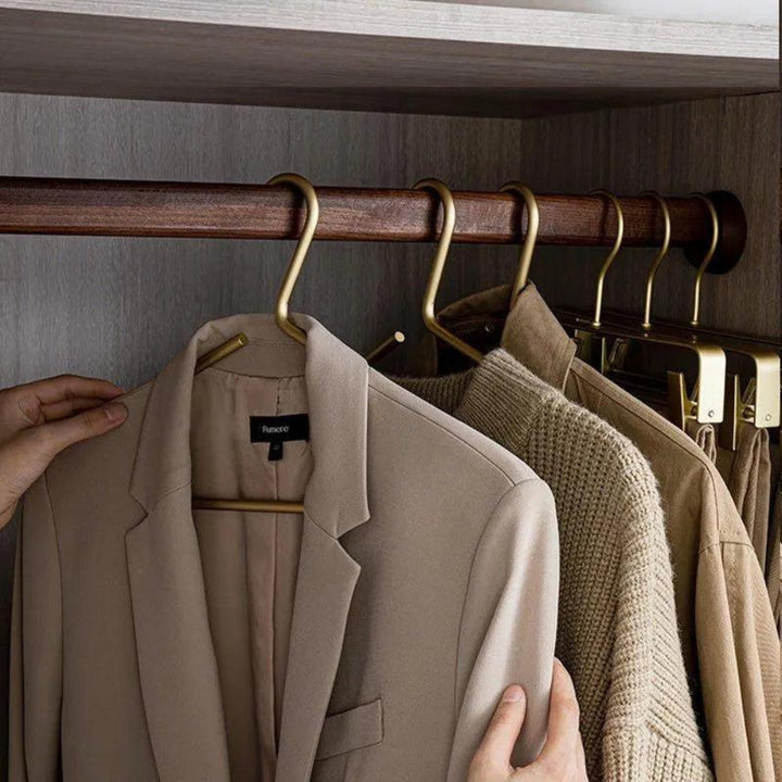 Non-Slip Clothes Hangers | 5-Piece Set, Rounded Shoulder Bar
