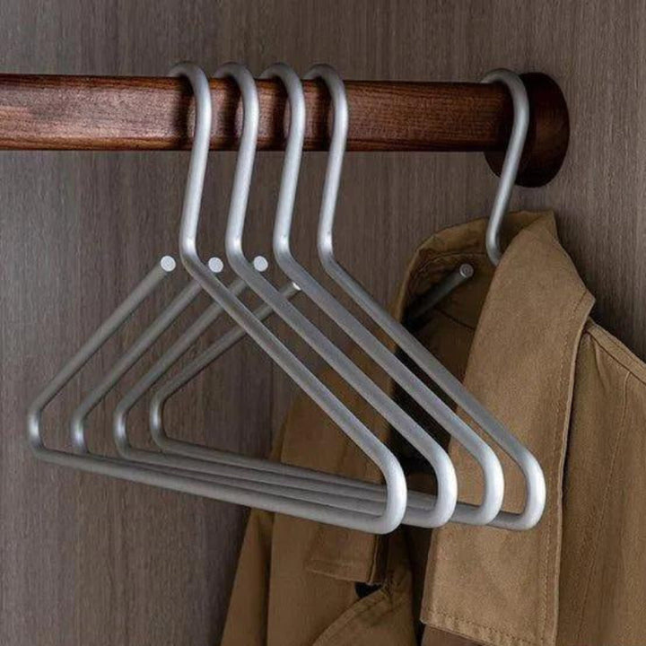 Non-Slip Clothes Hangers | 5-Piece Set, Rounded Shoulder Bar