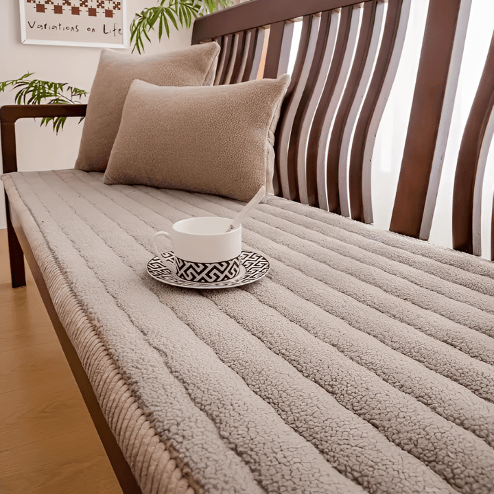Non-Slip Polyester Sofa Cover | Plush Quilted Pet Protection Design