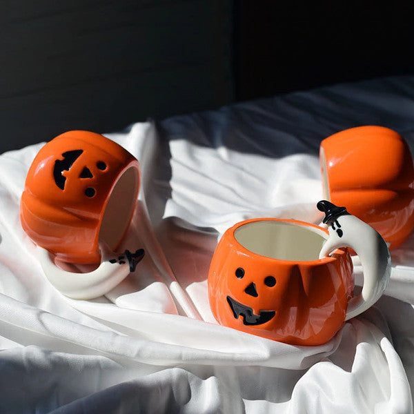 Pumpkin Shaped Coffee Mug Halloween Decoration | Ghost Handle Design | Ceramic Build for Hot Drinks and Festive Gifting