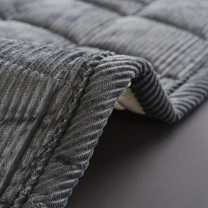 Quilted Sofa Cover Microfibre Blend | Non-Slip Scratch-Resistant Design | Protects Against Spills, Dust and Daily Wear