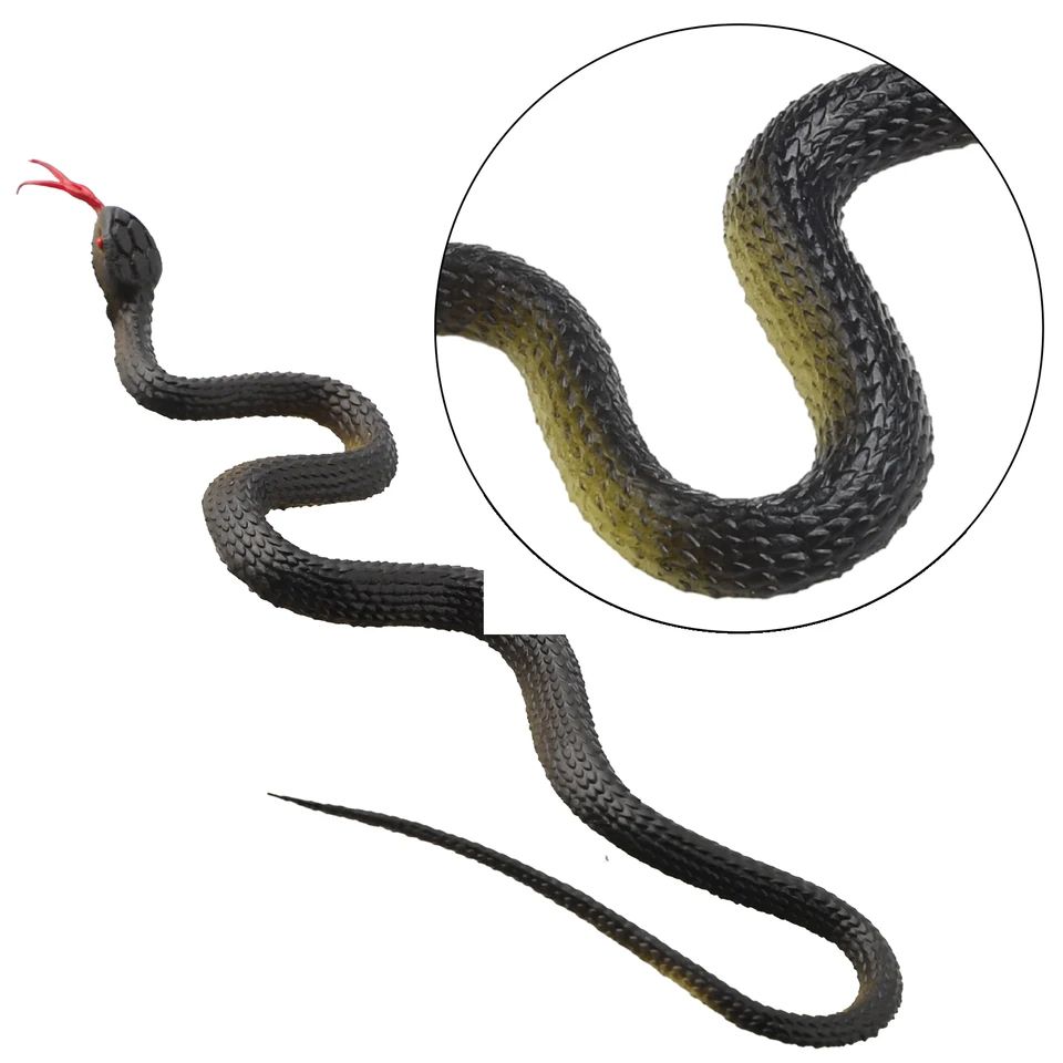 Realistic Rubber Toy Snake Halloween Decoration | Flexible Anaconda Prop with Tongue Detail | Garden Bird Deterrent