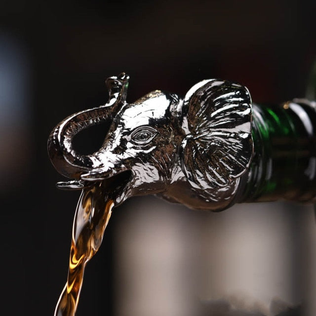 Red Wine Pourer Zinc Alloy Lion Leopard Antelope Head Wine Stopper 21