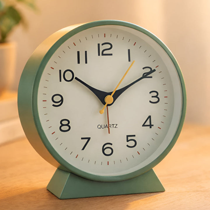 Retro Round Analog Alarm Clock Silent Non-Ticking Light Button