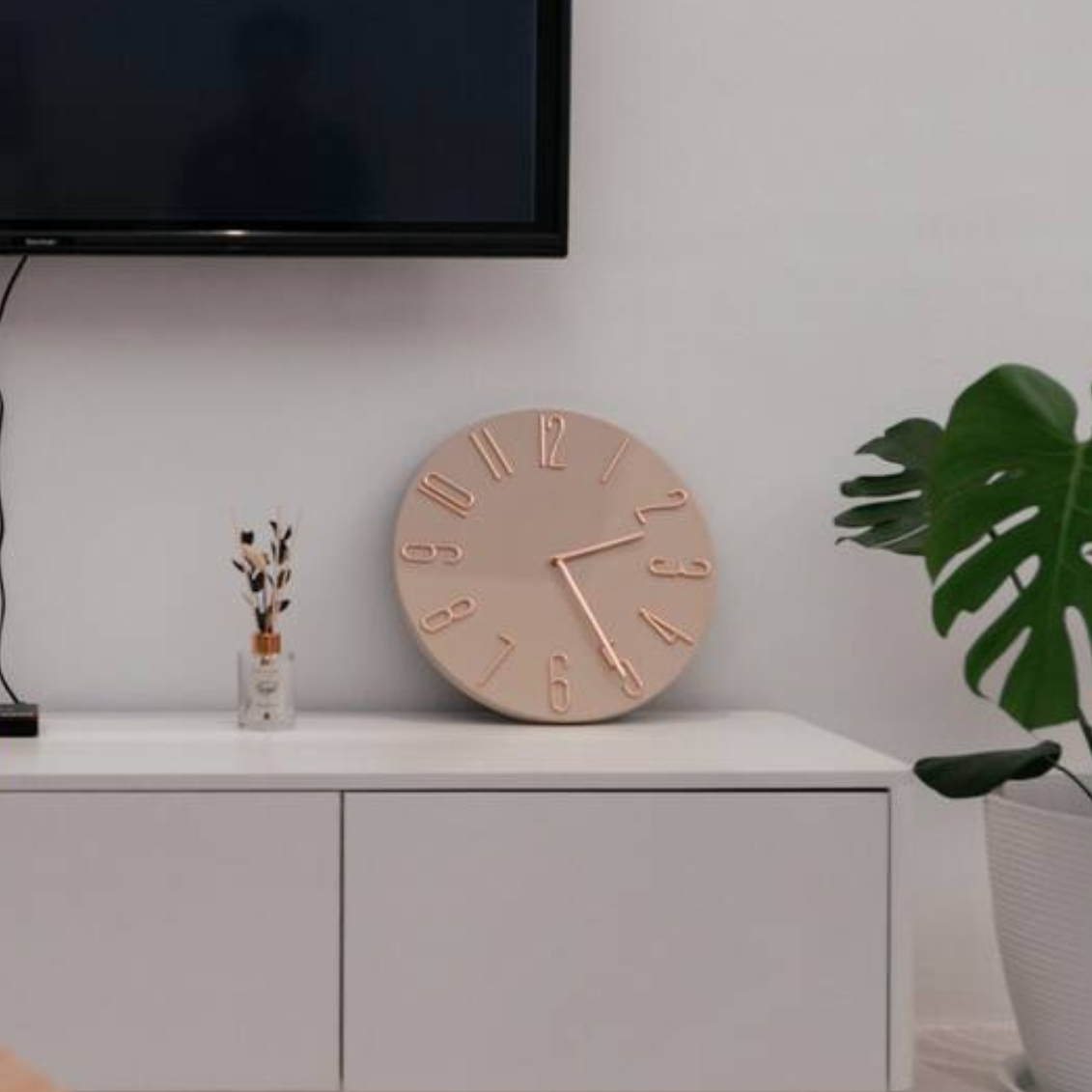 Scandinavian | Modern Wall Clock with Silent Quartz Movement ? Minimalist Design for Elegant Spaces 8