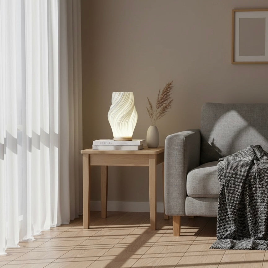 Table lamp with three-level dimming function