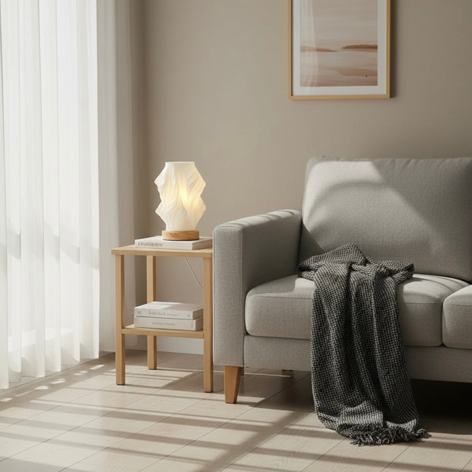 Table lamp with three-level dimming function