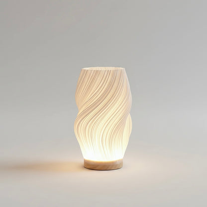 Table lamp with three-level dimming function
