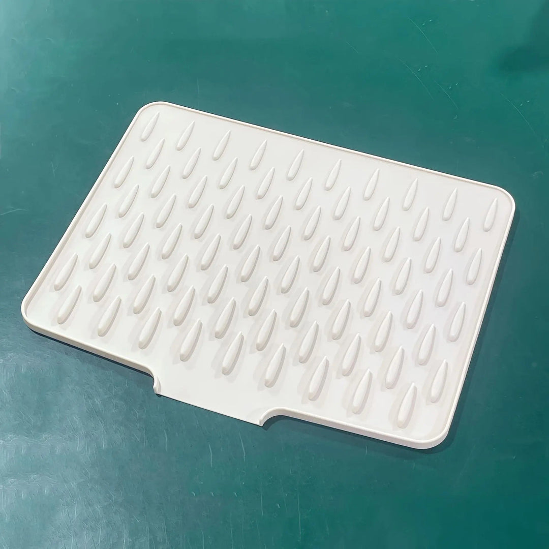 Silicone Drip Mat | Raised Ridges And Angled Drain Spout