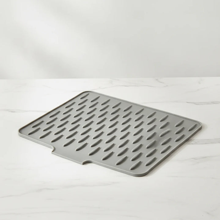 Silicone Drip Mat | Raised Ridges And Angled Drain Spout