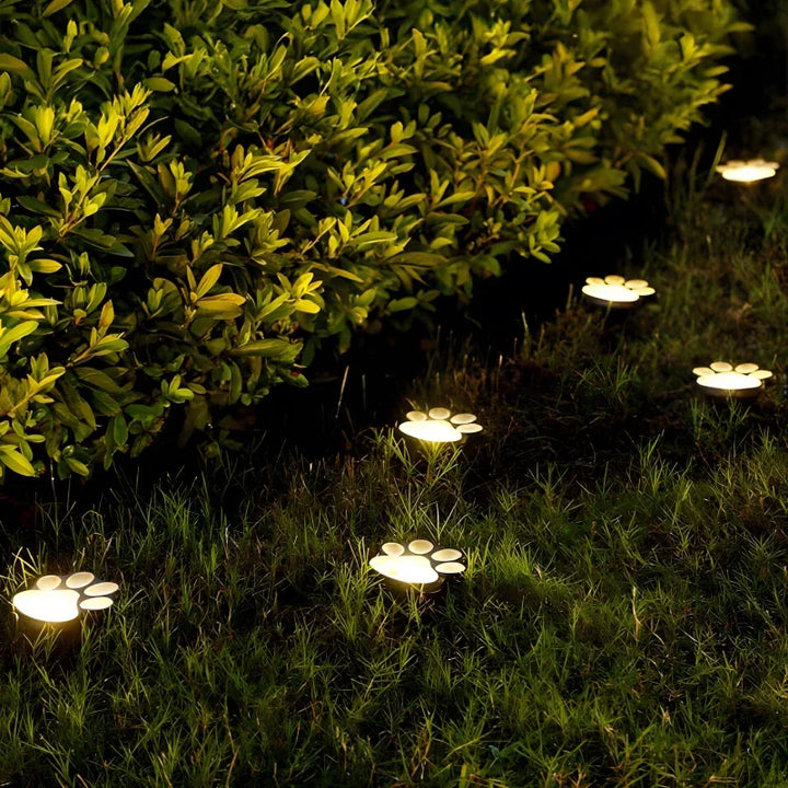 Solar Paw Print Pathway Light | 9 x 9 cm, Up to 10 Hours Runtime | IP44 Weather-Resistant with Automatic Dusk Sensor