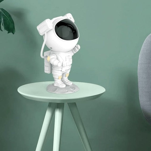 Star Projector with Astronaut Design | 8 Colour Modes, Remote Control &amp; Auto Timer | USB Powered, Rotatable Helmet