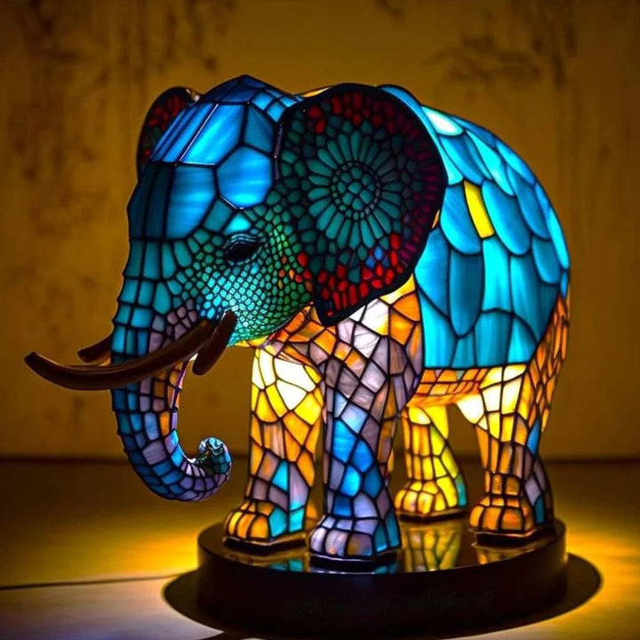 Table Animal Lamp | Faceted Wolf Head, Warm Inner Glow