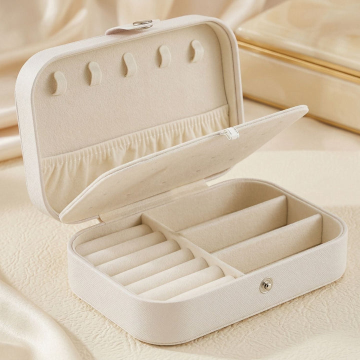 Travel Jewelry Case | Double Layer | Velvet Lining | 3 Compartments | Compact | 16x11x5cm