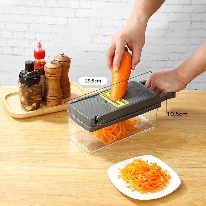 Vegetable slicer set with blades and collection container 7