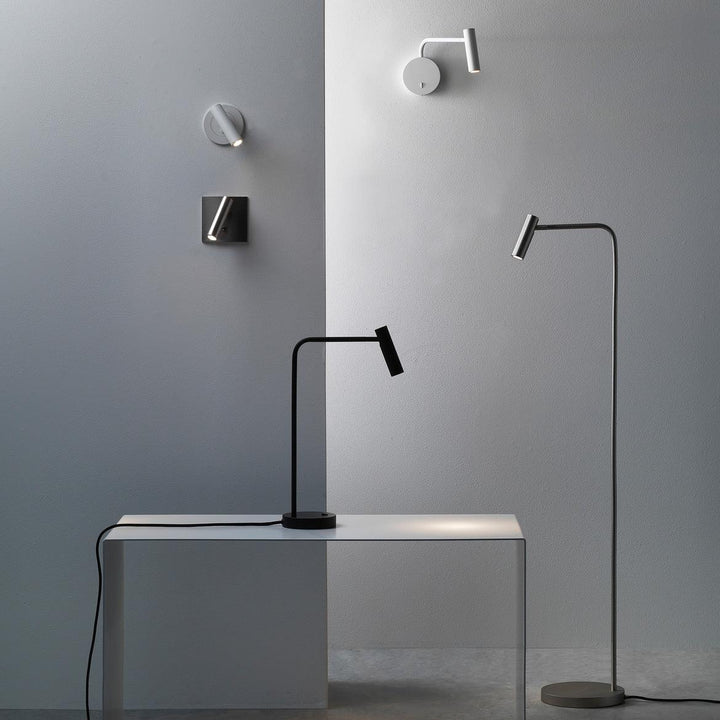 Wall Reading Lamp | Pivoting Cylinder Head, Round Plate