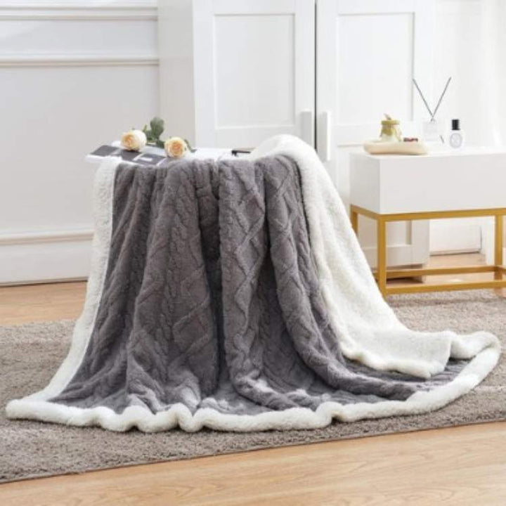 Weighted Blanket | Relief-Patterned Face, Deep Pile Reverse