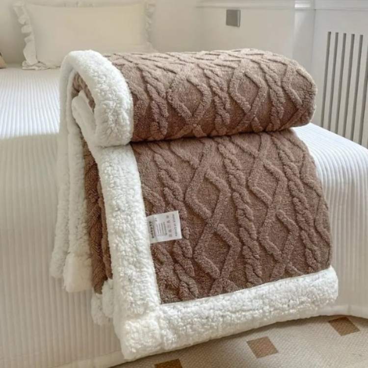 Weighted Blanket | Relief-Patterned Face, Deep Pile Reverse