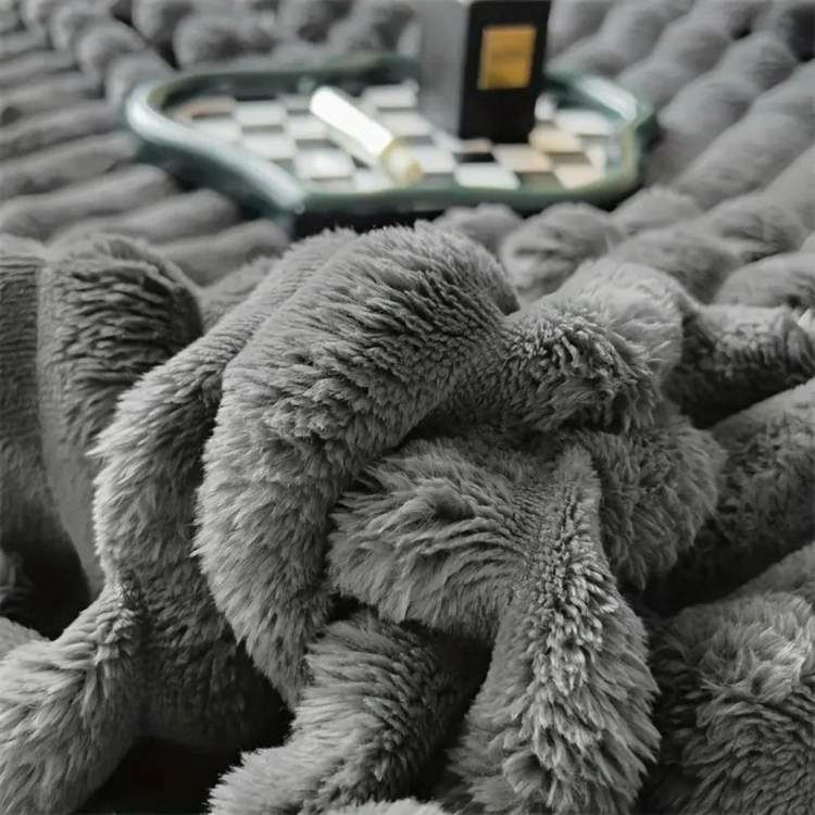 Weighted Blanket | Wide Ribbed Channels, Deep Plush Pile
