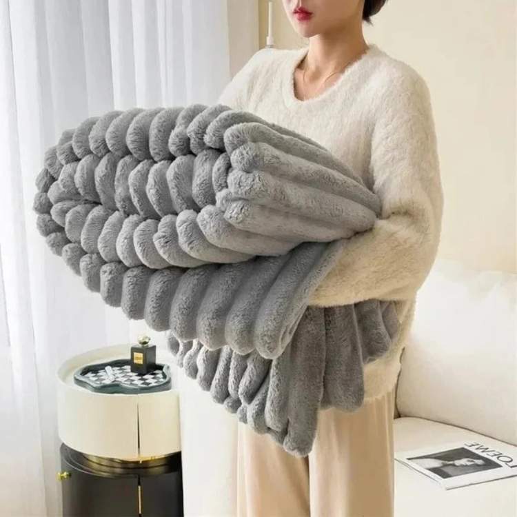 Weighted Blanket | Wide Ribbed Channels, Deep Plush Pile