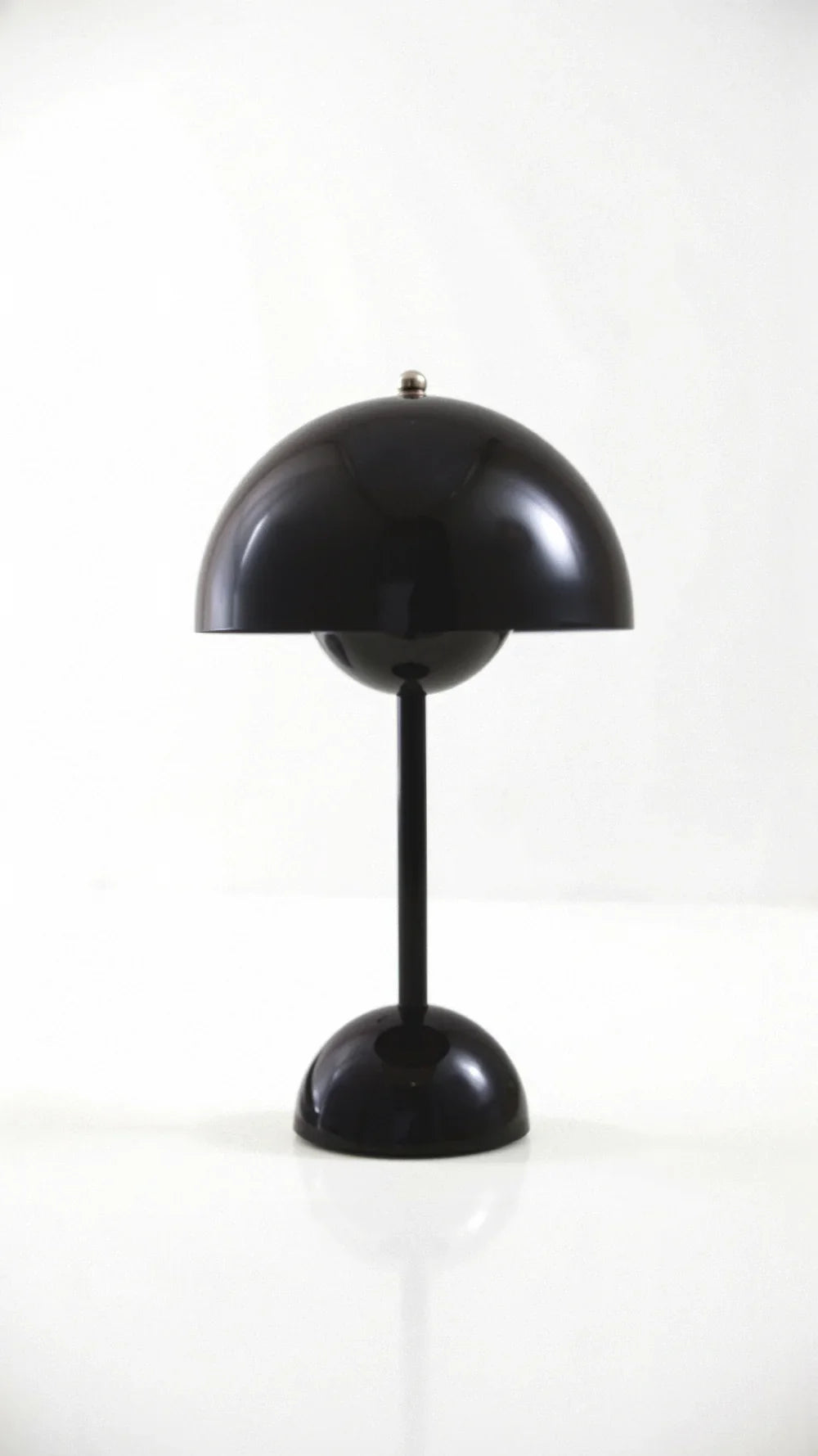 Wireless Table Lamp | Domed Shade, Rounded Dome Base