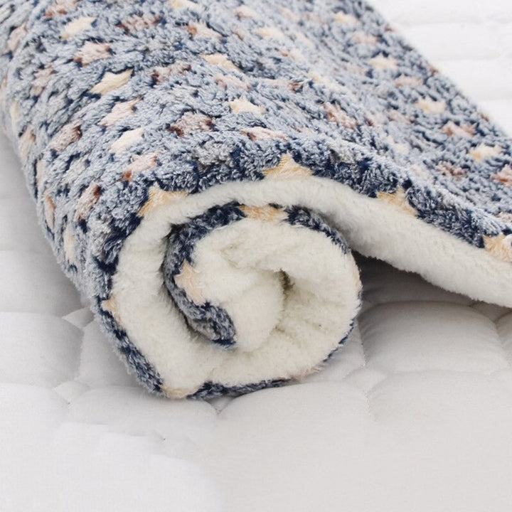 Dog Blanket Soft Plush Cozy Pet Throw Soft Blanket - Image 1