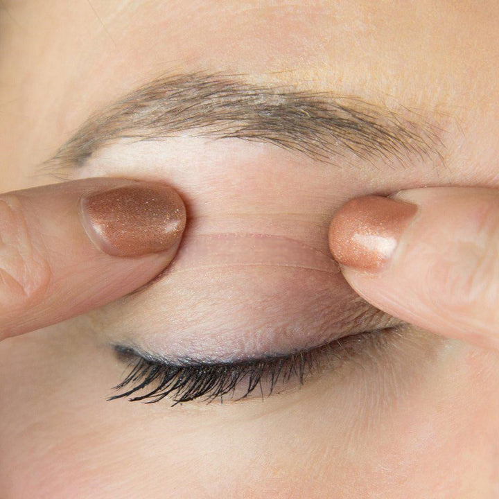 Eyelid Lift Tape 100 Strips | Invisible, Latex-Free &amp; Hypoallergenic | Reusable Up To 50 Times, No Surgery Needed 2